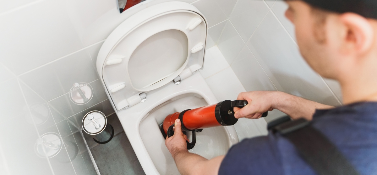 Servicio profesional de gasfitería en Reparatodo.cl: instalación, reparación y mantenimiento de sistemas de agua y gas.