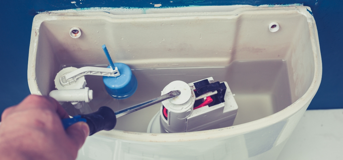 Servicio profesional de gasfitería en Reparatodo.cl: instalación, reparación y mantenimiento de sistemas de agua y gas.